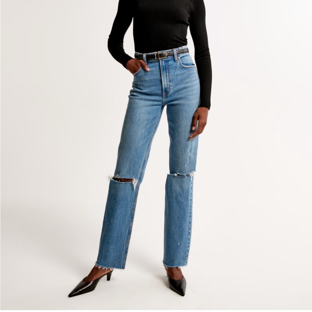 Abercrombie Ultra High Rise 90s Straight Jean